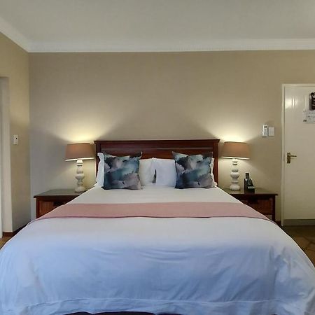 Matumi Golf Lodge Mbombela Extérieur photo