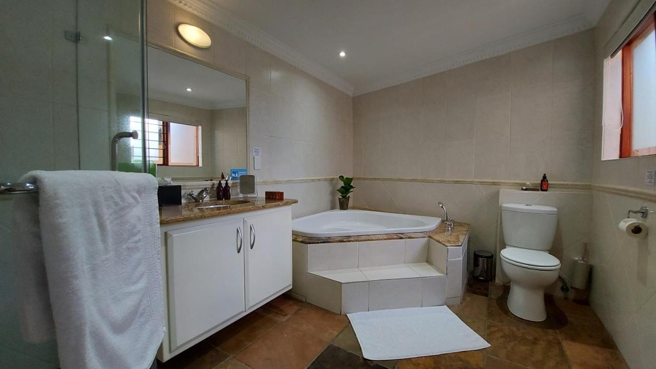 Matumi Golf Lodge Mbombela Extérieur photo